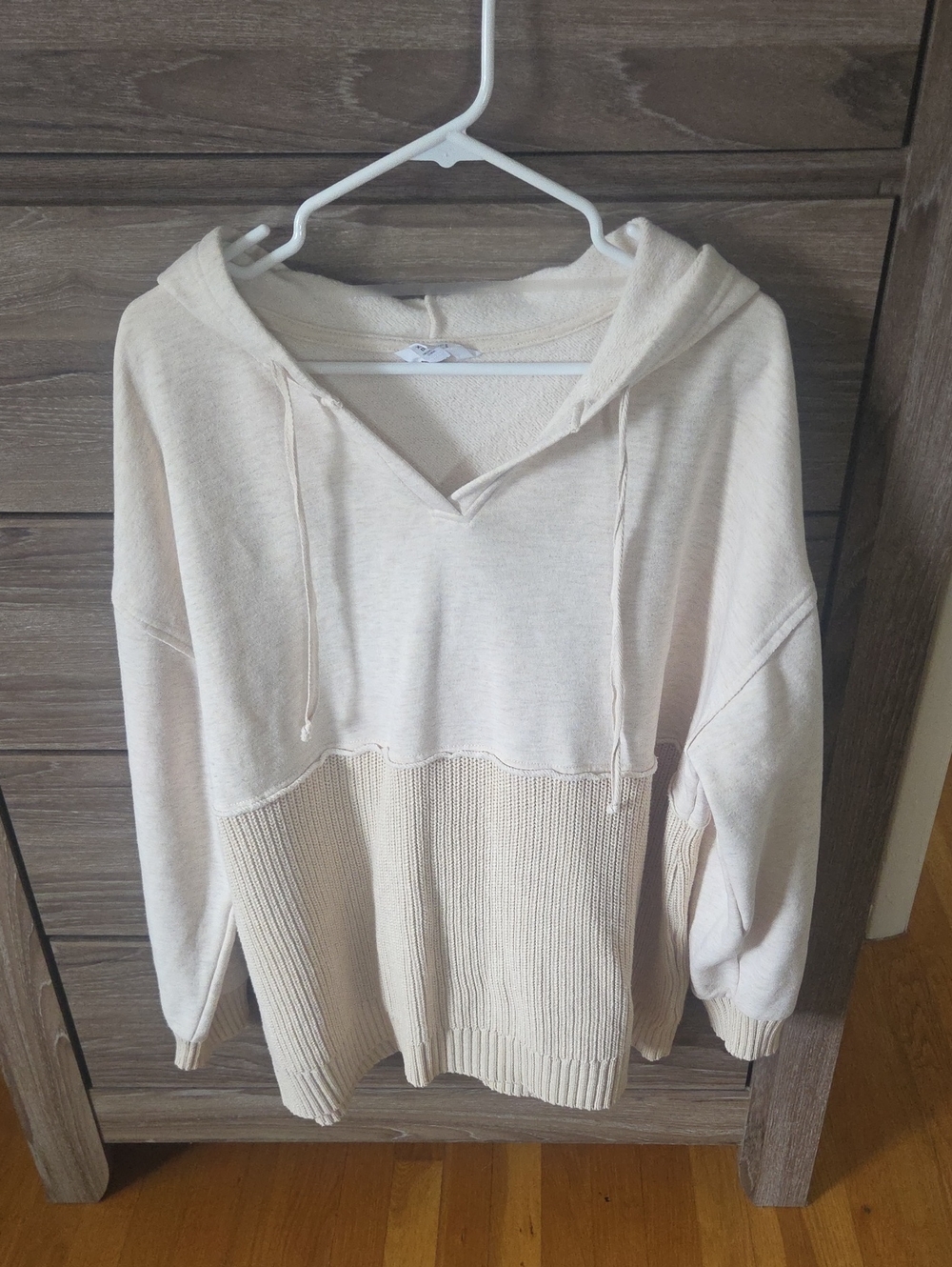 Time and Tru Cream V‑Neck Hooded Knit Sweater